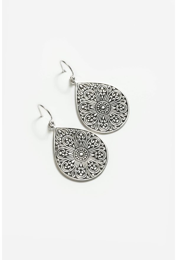 GLORIOUS TEARDROP EARRINGS