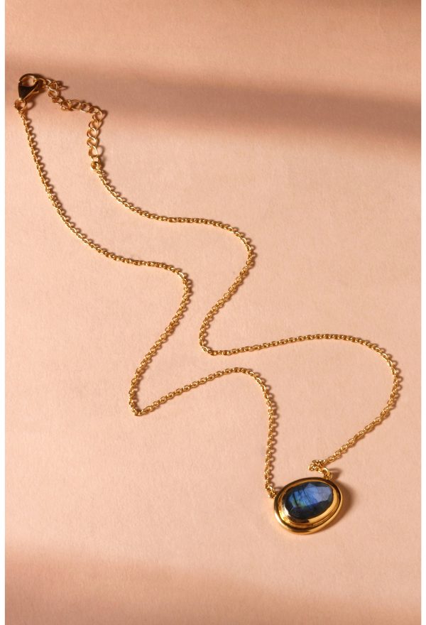NOCTURNAL DAZZLE PENDANT NECKLACE - Image 3
