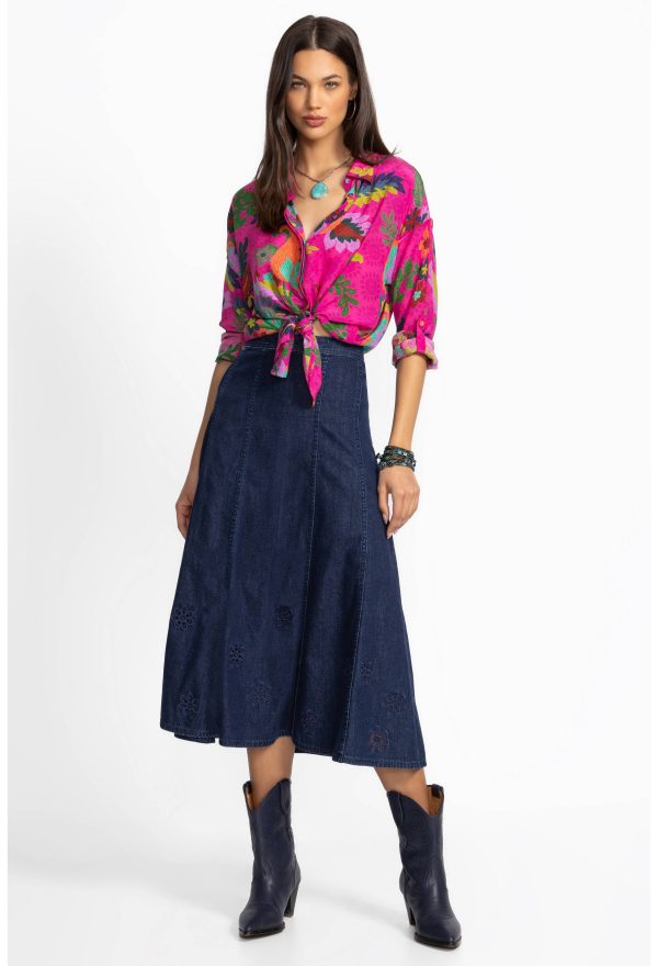 THE DENIM SKIRT