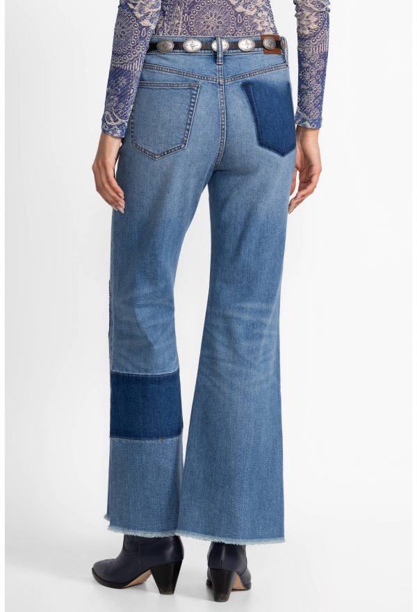 THE PATCHED STRAIGHT FLARE JEAN - Image 4