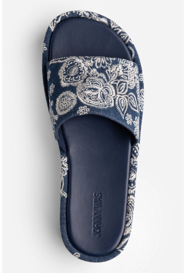 BANDANA EMBROIDERED DENIM PLATFORM SLIDE - Image 4