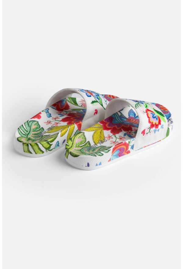 EMBROIDERED POOL SLIDE - Image 3