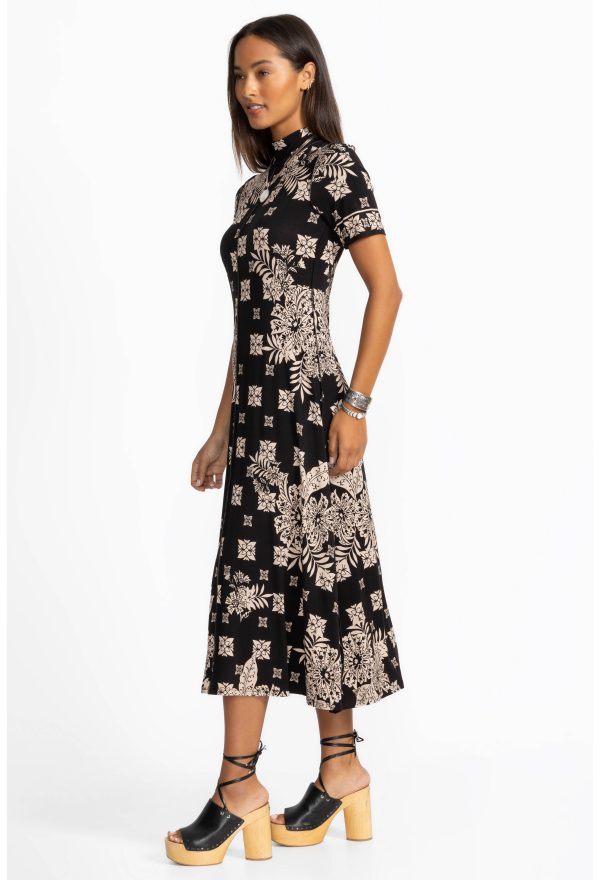 THE JANIE FAVORITE SHORT SLEEVE SEAMED MOCK NECK DRESS - Image 2